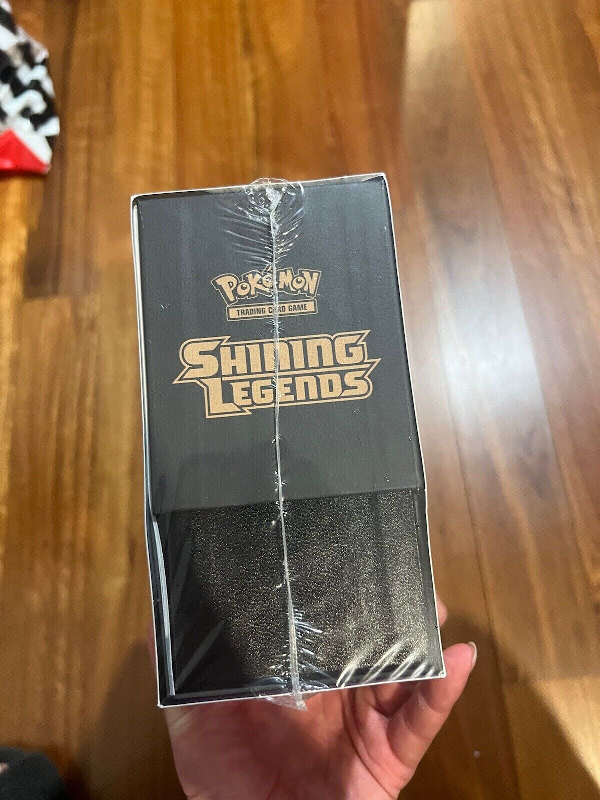 Shining Legends Elite Trainer Box